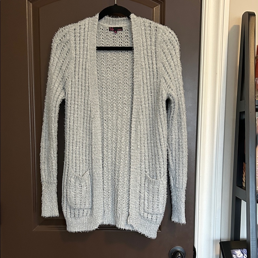 t/o Light Gray Textured Open-Front Cardigan Sweater | Size M